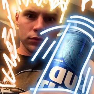 Meet your Posher, Kolby